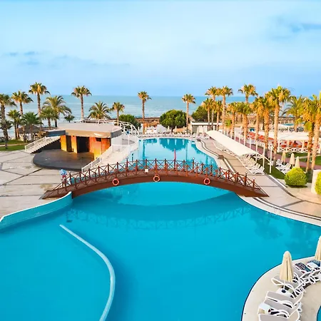 אתר נופש Oz Incekum 5*