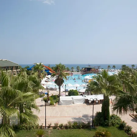 Oz Incekum אלאניה