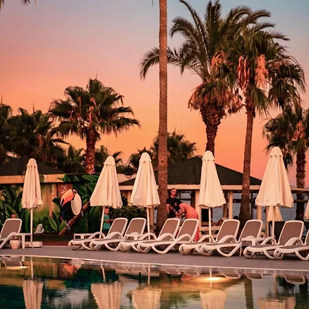 Курортный комплекс Oz Incekum 5*